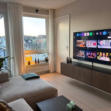 公寓 Modern Nordic With Parking Garage *
