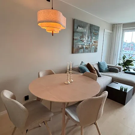 Modern Nordic With Parking Garage Apartamento *